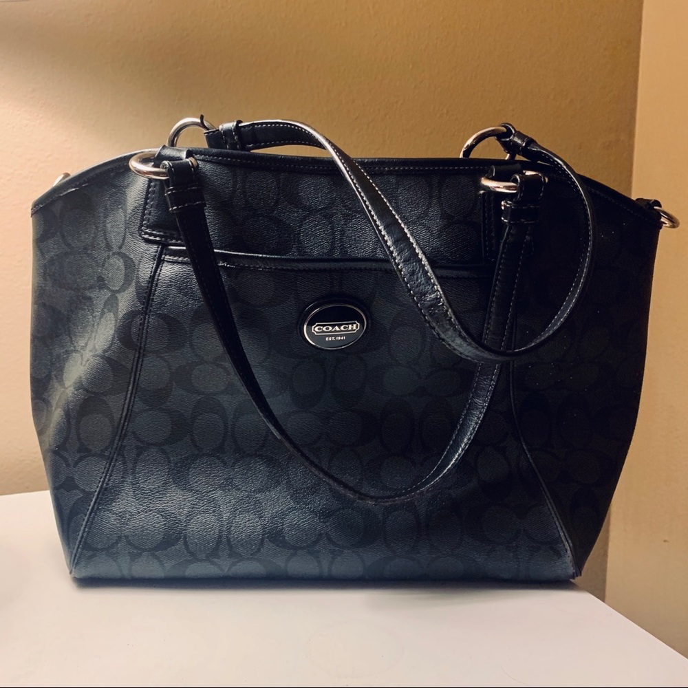 🖤 Coach | Peyton Pocket Tote (Black) 🖤
